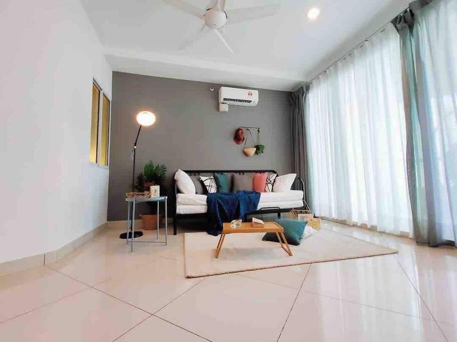 Luxury Seaview Penang Homestay @ Mansion One Gurney Pulau Pinang Джорджтаун Экстерьер фото