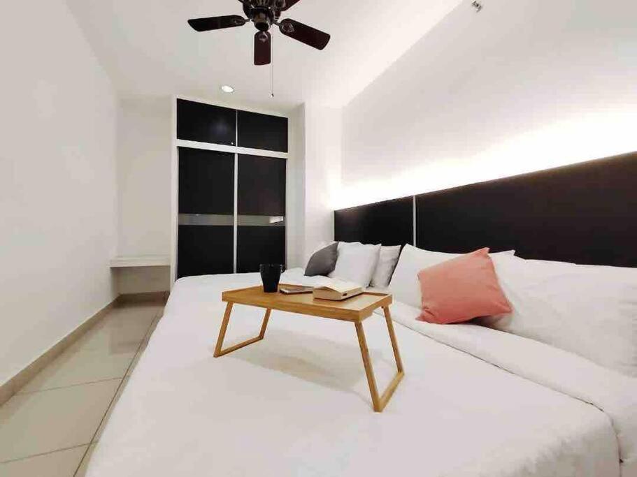 Luxury Seaview Penang Homestay @ Mansion One Gurney Pulau Pinang Джорджтаун Экстерьер фото